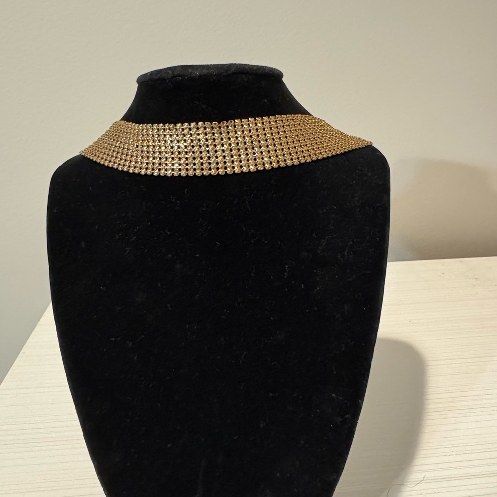 Elegant Gold tone Choker Necklace